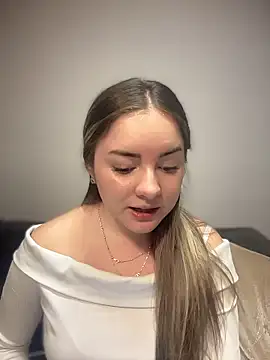 imlindapink online show from January 2026 07:10:02 PM