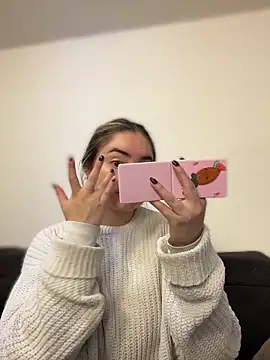 imlindapink online show from March 2026 02:39:02 PM