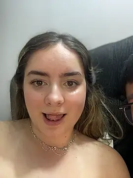 Snapshot of imlindapink chatting on December 2025 03:41:01 AM imlindapink online show from December 2025 03:41:01 AM