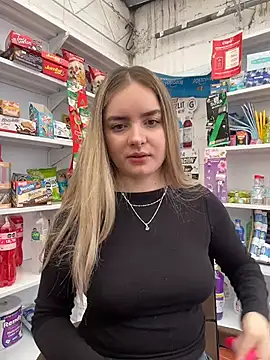 imlindapink online show from March 2026 02:39:01 PM