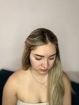 imlindapink online show from January 2026 03:37:01 PM