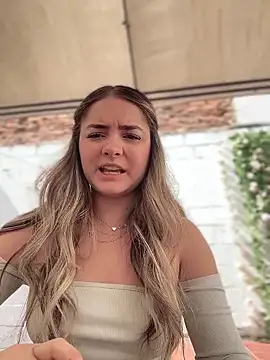 Snapshot of imlindapink chatting on November 2025 01:59:02 PM imlindapink online show from November 2025 01:59:02 PM