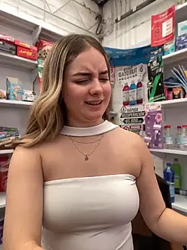 imlindapink online show from April 2026 04:30:02 PM