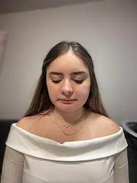 imlindapink online show from December 2025 07:07:02 PM