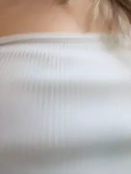 imlindapink online show from March 2026 05:11:02 PM