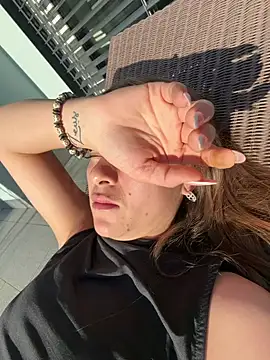 Jessica22years online show from February 2026 02:25:02 PM