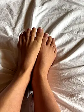 Jessica22years online show from September 2025 02:28:01 PM