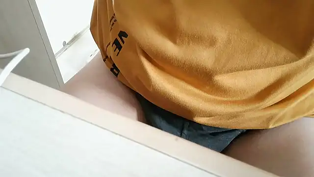 XiaoGuoGuo284512 online show from October 2025 06:59:02 AM