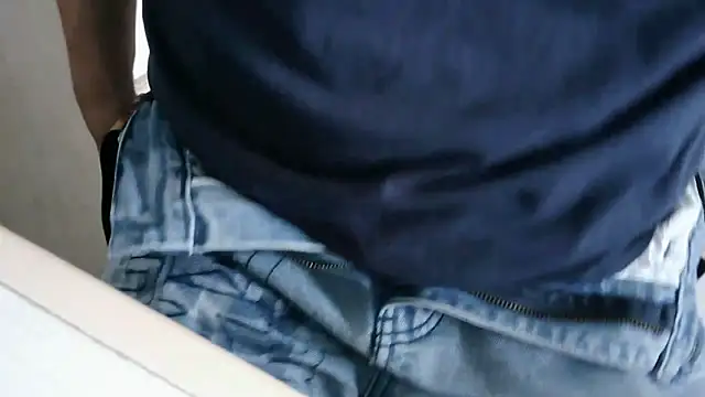 XiaoGuoGuo284512 online show from November 2025 05:30:01 AM