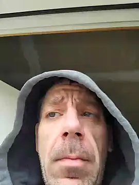 Snapshot of MaxJr8008 chatting on January 2025 07:43:01 PM MaxJr8008 online show from January 2025 07:43:01 PM