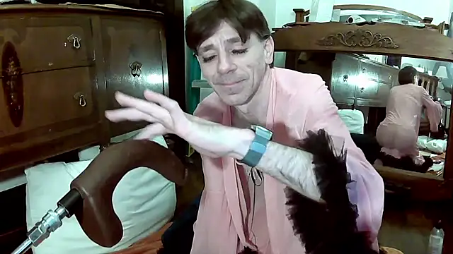 Snapshot of MaxJr8008 chatting on February 2026 07:09:01 AM MaxJr8008 online show from February 2026 07:09:01 AM