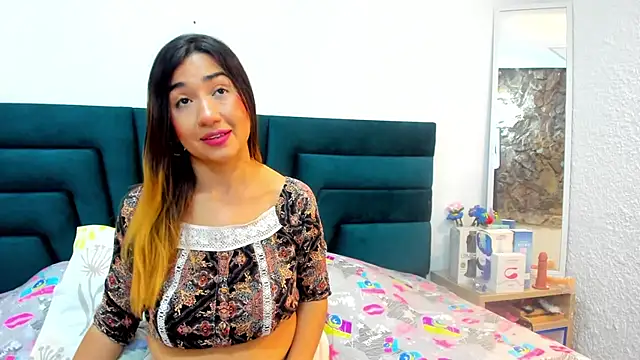 Snapshot of LisaWhite_ chatting on March 2025 11:27:02 PM LisaWhite online show from March 2025 11:27:02 PM