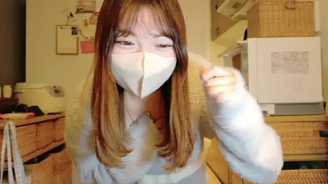 Snapshot of _Yui_ chatting on October 2025 02:19:01 PM  Yui  online show from October 2025 02:19:01 PM