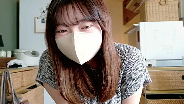 Snapshot of _Yui_ chatting on September 2025 04:57:01 AM  Yui  online show from September 2025 04:57:01 AM