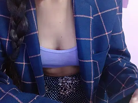 Snapshot of Hot_mahak05 chatting on December 2024 05:10:01 AM Hot mahak05 online show from December 2024 05:10:01 AM