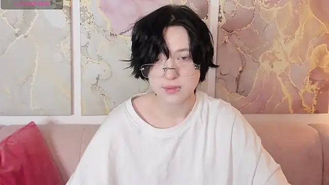 fiamoory online show from January 2026 01:20:01 AM