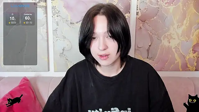 fiamoory online show from April 2026 01:23:02 AM