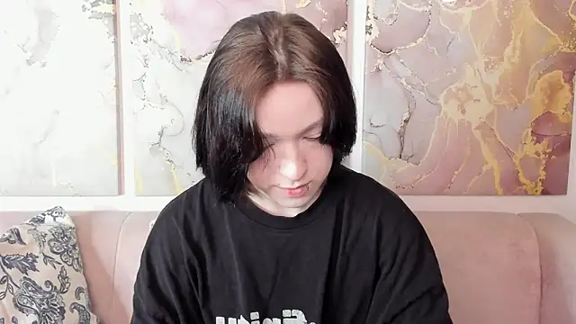 fiamoory online show from May 2026 01:27:01 AM