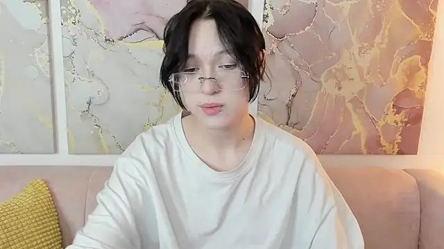 fiamoory online show from March 2026 04:08:02 AM