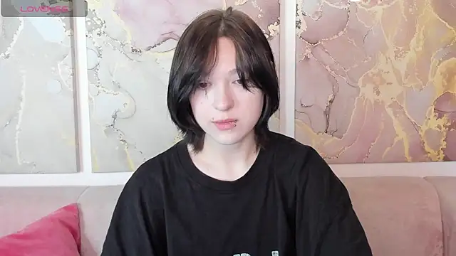 fiamoory online show from May 2026 05:00:02 AM