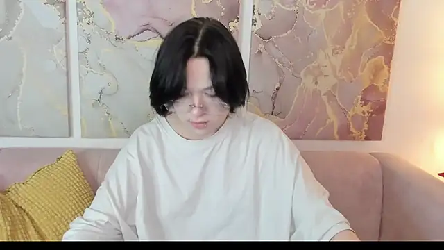 fiamoory online show from March 2026 08:10:01 AM