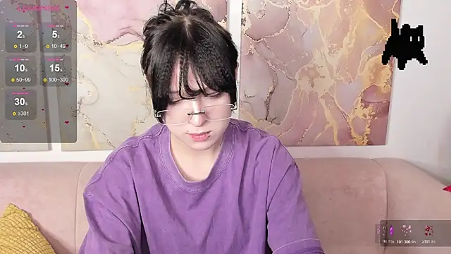 fiamoory online show from February 2026 02:17:02 PM