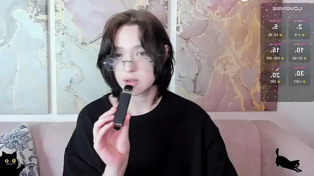 fiamoory online show from May 2026 01:24:01 AM