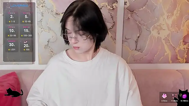 fiamoory online show from April 2026 01:23:02 AM