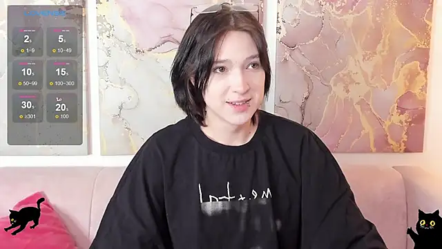 fiamoory online show from April 2026 07:15:01 AM