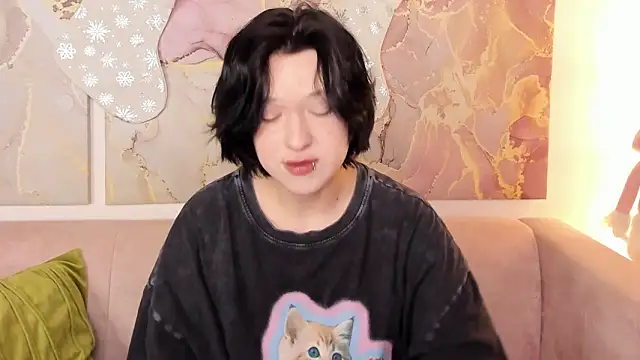 fiamoory online show from December 2025 01:10:02 AM