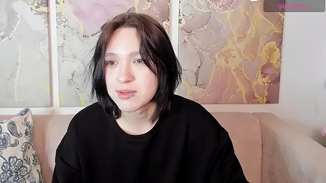 fiamoory online show from May 2026 01:25:01 AM