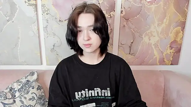 fiamoory online show from June 2026 01:27:02 AM