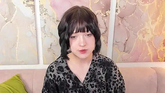 fiamoory online show from November 2025 01:17:02 AM