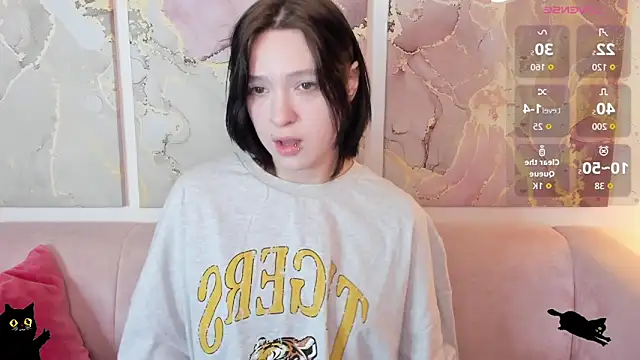 fiamoory online show from May 2026 01:34:01 AM