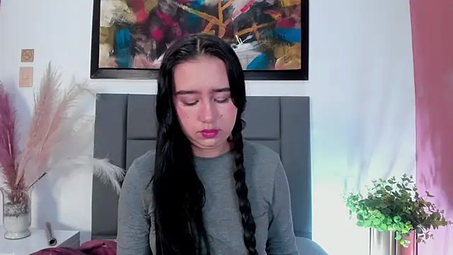 Snapshot of LaraGoldd chatting on January 2026 12:36:02 AM LaraGoldd online show from January 2026 12:36:02 AM