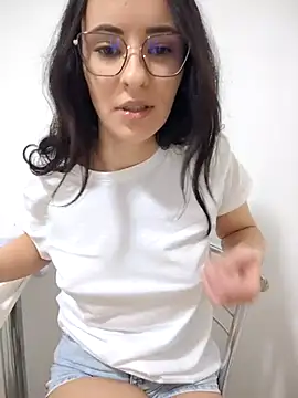 saidaskye online show from February 2026 03:50:01 PM