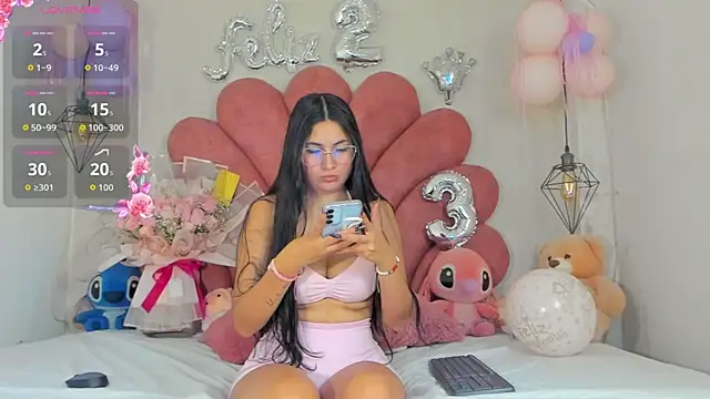 zamanthapalmer1 online show from April 2026 12:12:02 AM