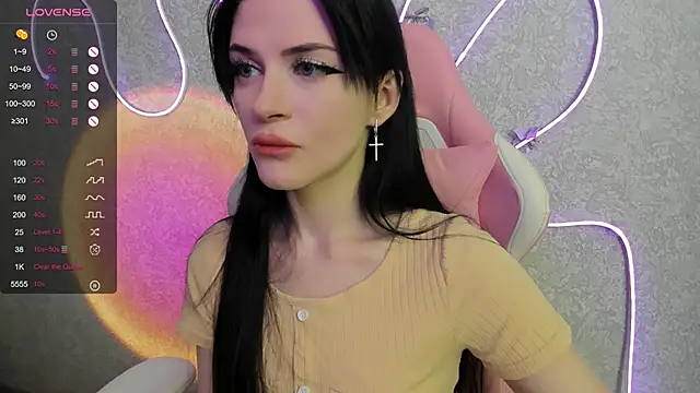 Snapshot of Molly_Crystall chatting on July 2026 03:00:02 AM Molly Crystall online show from July 2026 03:00:02 AM