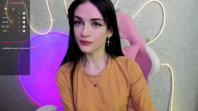 Molly Crystall online show from May 2026 03:17:02 AM