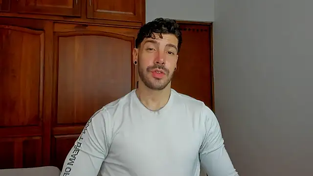 Guyinthemountain online show from May 2026 01:07:01 PM