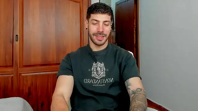 Guyinthemountain online show from June 2026 04:34:01 PM