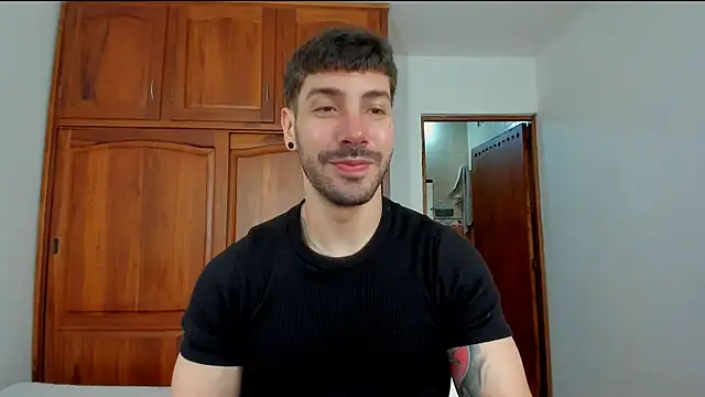 Guyinthemountain online show from June 2026 04:16:01 PM