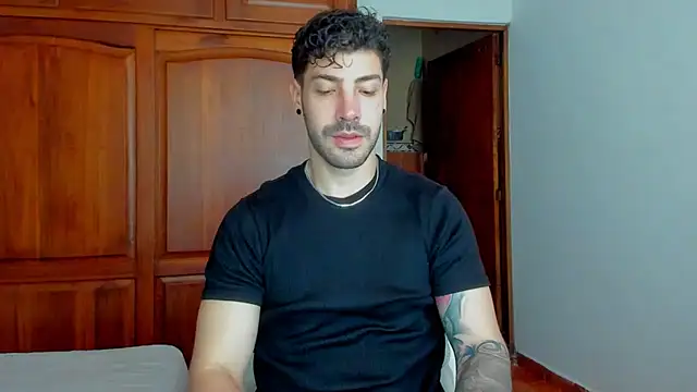Guyinthemountain online show from May 2026 01:21:01 PM