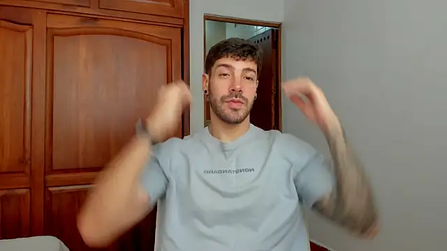 Guyinthemountain online show from June 2026 04:02:01 PM