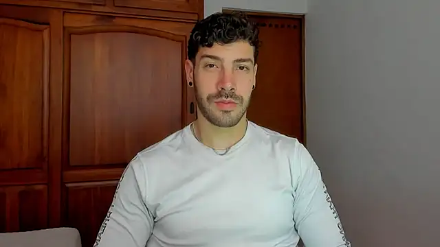 Guyinthemountain online show from May 2026 01:37:02 PM