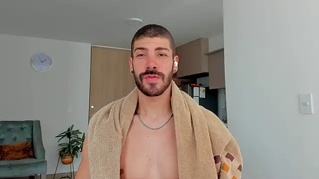 Guyinthemountain online show from January 2025 03:07:01 PM