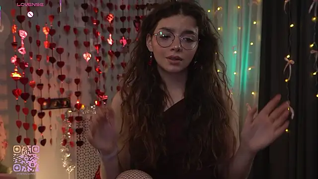 Snapshot of FlairEdgin chatting on February 2026 07:13:01 PM FlairEdgin online show from February 2026 07:13:01 PM