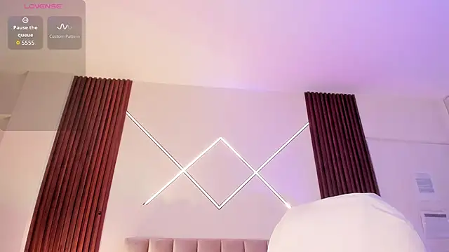 alisson sanders online show from November 2025 01:04:01 PM