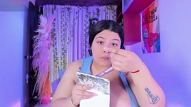 JulietaKane online show from May 2026 10:09:01 PM