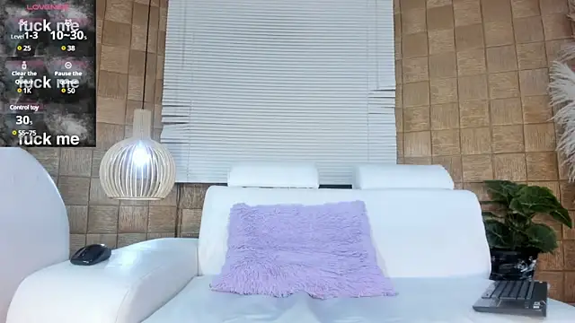 TOWERS21  online show from January 2025 08:18:01 PM